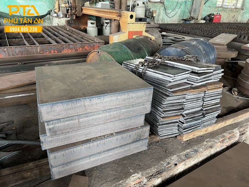 Thép tấm, la cắt laser quy cách, chấn, gia công hàn theo yêu cầu - Image 3